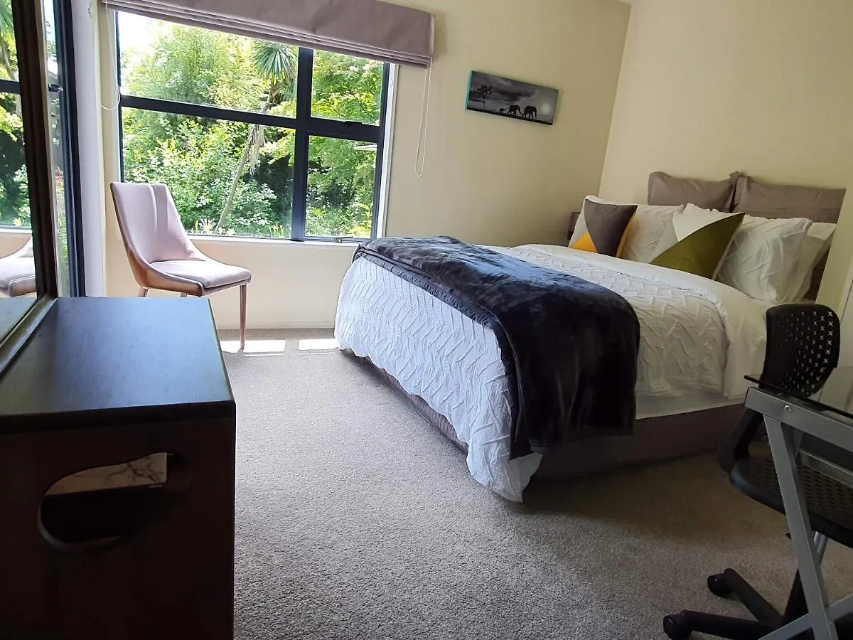 Christchurch Airport House Homestay