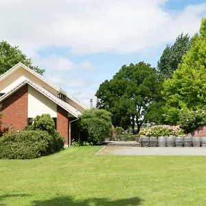 Fairhall Guest Woodbourne