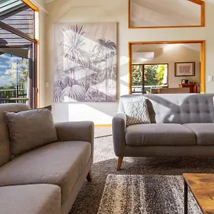 Sherwood 4-bedroom With Spectacular Views Holiday home